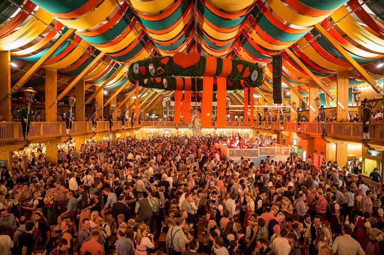 Khám phá lễ hội bia Oktoberfest - Một trong những lễ hội bia Đức lớn nhất thế giới