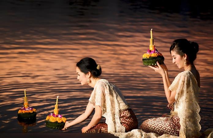 Loy Krathong Thailand - worldtrip